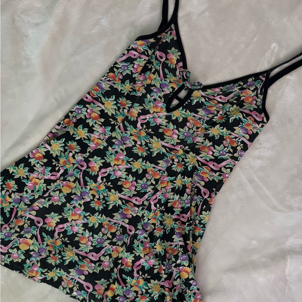 Elegant Floral Backless Dress in Black